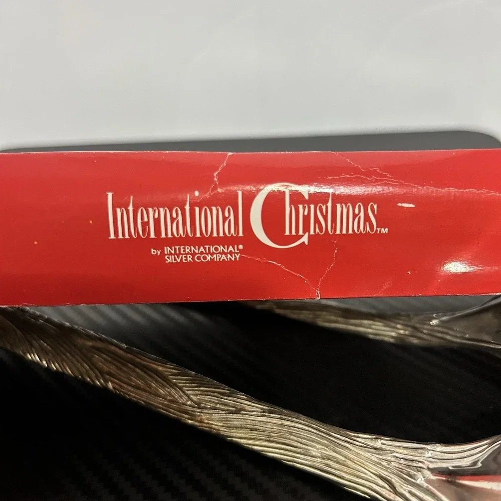 International Silver Silverplated Santa‎ Claus Serving Spoon & Fork Christmas